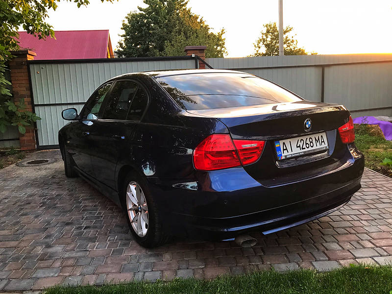 Седан BMW 3 Series 2010 в Києві фото 12 Седан BMW 3 Series 2010 в Києві