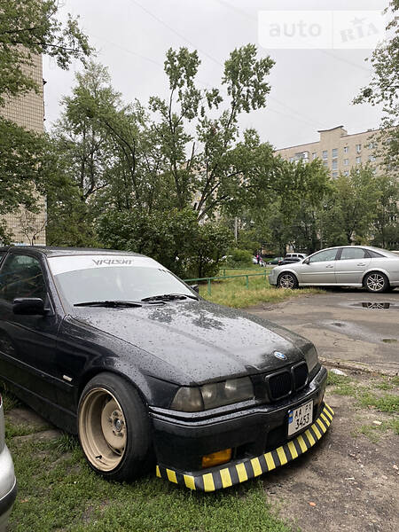 Хетчбек BMW 3 Series 1999 в Києві