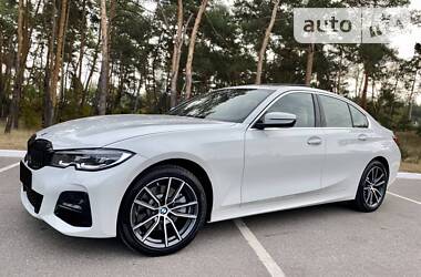 Седан BMW 3 Series 2019 в Киеве