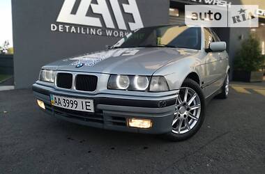 Седан BMW 3 Series 1995 в Киеве