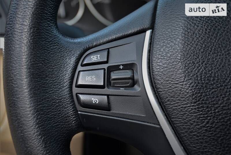 Седан BMW 3 Series 2014 в Киеве
