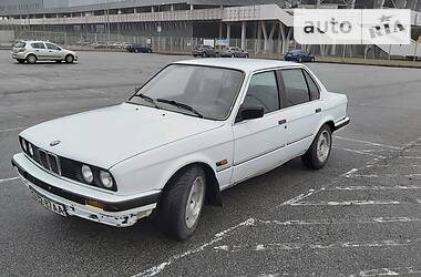 Седан BMW 3 Series 1987 в Львові