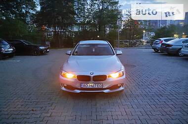 Седан BMW 3 Series 2013 в Черновцах