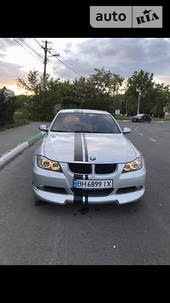 Седан BMW 3 Series 2007 в Черноморске