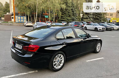 Седан BMW 3 Series 2015 в Киеве