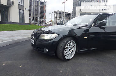 Универсал BMW 3 Series 2011 в Киеве