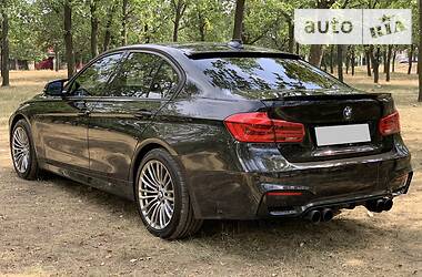 Седан BMW 3 Series 2016 в Миколаєві