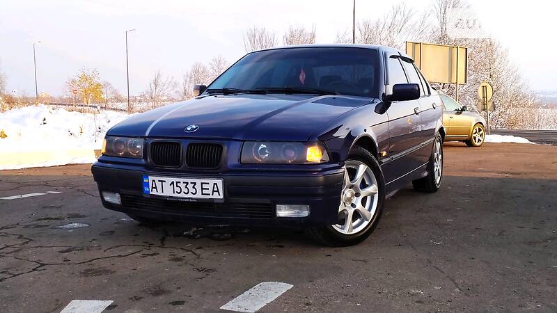 Седан BMW 3 Series 1997 в Дрогобыче