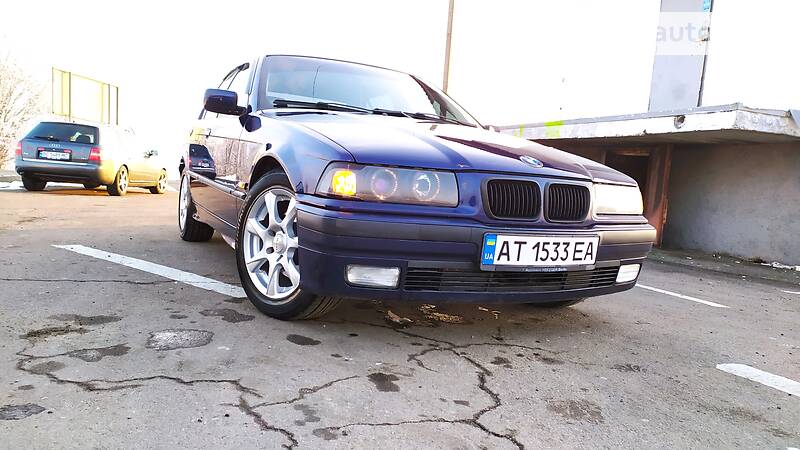Седан BMW 3 Series 1997 в Дрогобыче