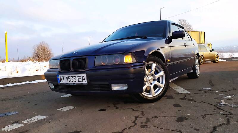 Седан BMW 3 Series 1997 в Дрогобыче