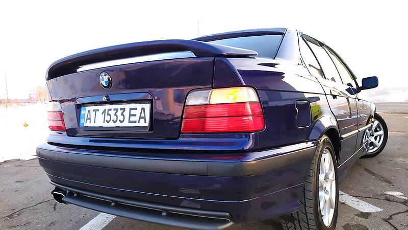 Седан BMW 3 Series 1997 в Дрогобыче