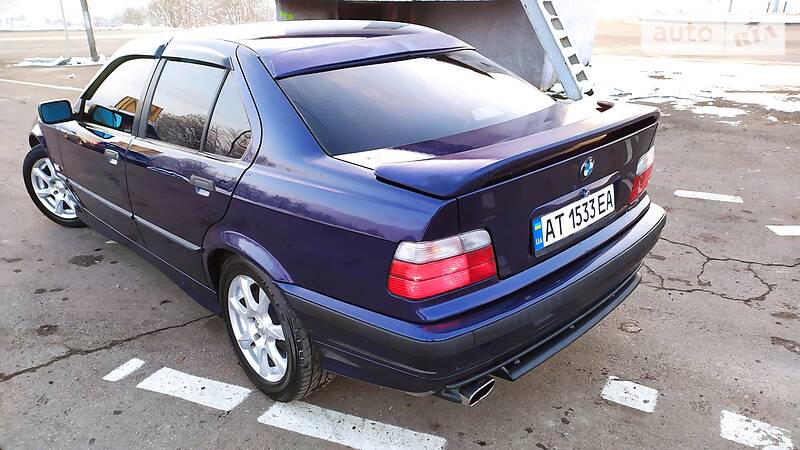 Седан BMW 3 Series 1997 в Дрогобыче
