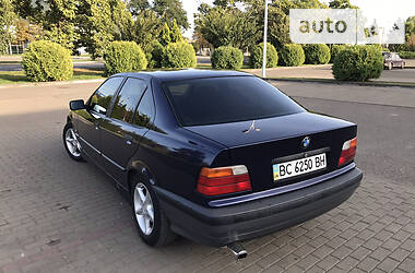 Седан BMW 3 Series 1995 в Виноградове