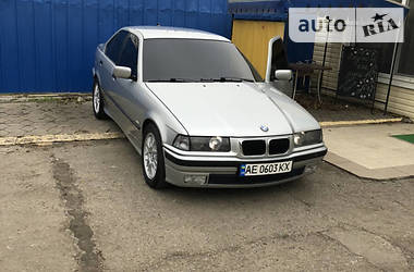 Седан BMW 3 Series 1997 в Никополе