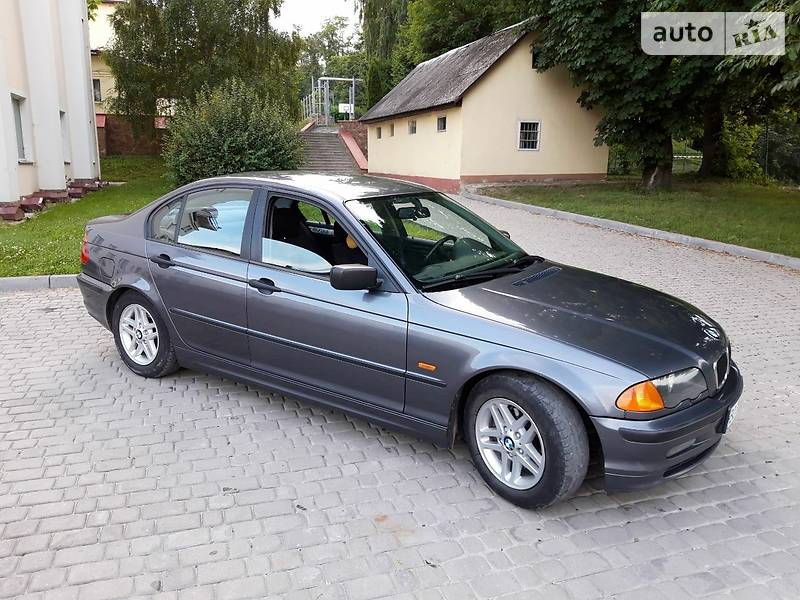 Седан BMW 3 Series 2000 в Кременце