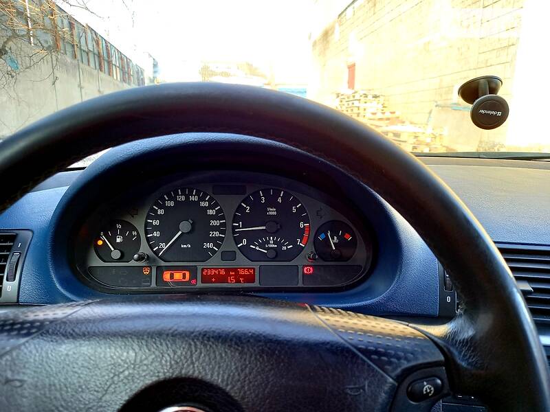 Хетчбек BMW 3 Series 2001 в Вінниці