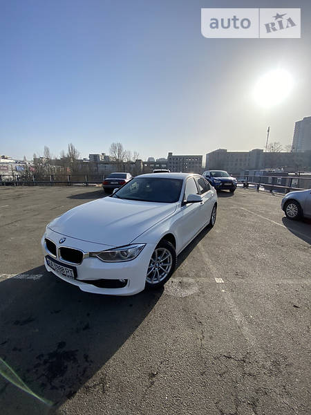 Седан BMW 3 Series 2013 в Киеве