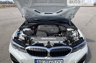 Седан BMW 3 Series 2020 в Днепре