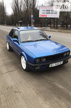 Седан BMW 3 Series 1985 в Кременчуці