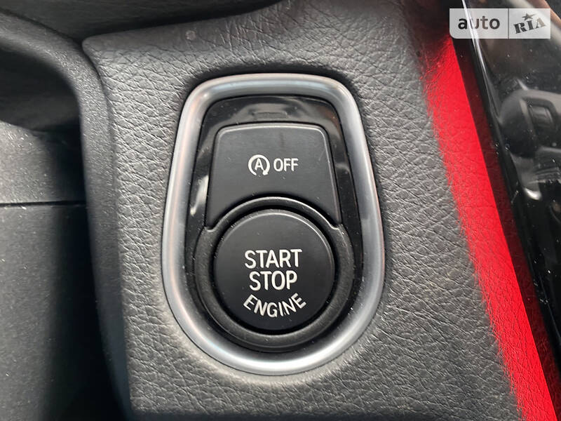 Седан BMW 3 Series 2018 в Киеве