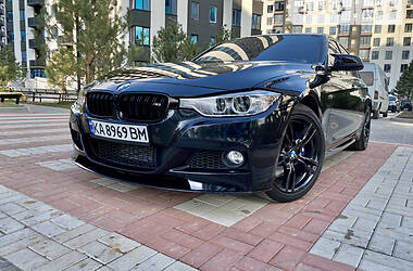 Седан BMW 3 Series 2015 в Києві