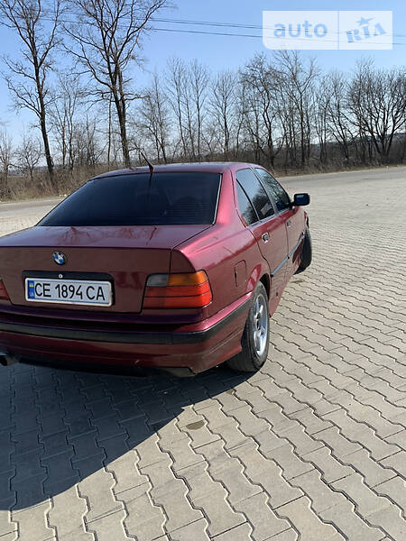 Седан BMW 3 Series 1995 в Черновцах