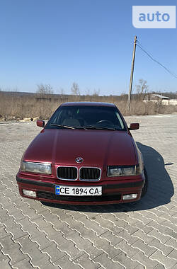 Седан BMW 3 Series 1995 в Черновцах