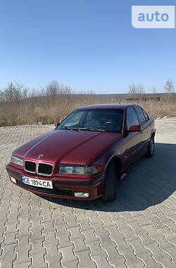 Седан BMW 3 Series 1995 в Черновцах