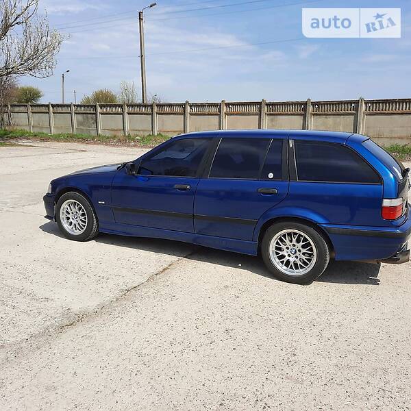 Універсал BMW 3 Series 1998 в Білгороді-Дністровському