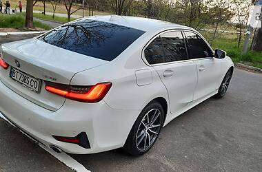 Седан BMW 3 Series 2019 в Новой Каховке