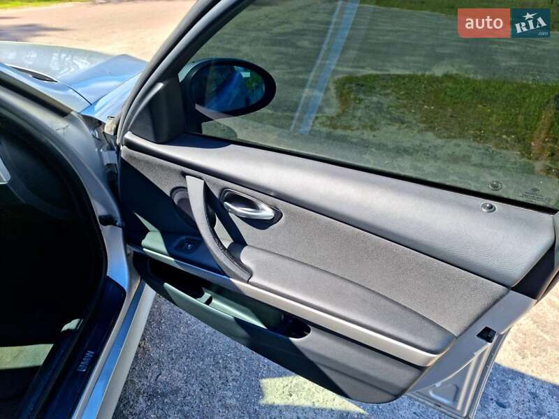 Седан BMW 3 Series 2007 в Черкасах