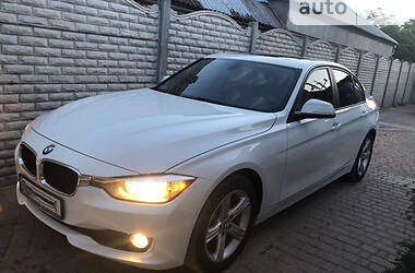 Седан BMW 3 Series 2014 в Николаеве