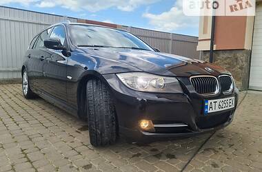 Универсал BMW 3 Series 2010 в Надворной