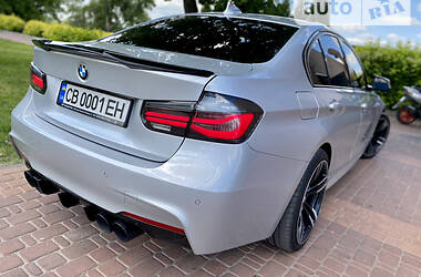 Седан BMW 3 Series 2015 в Киеве