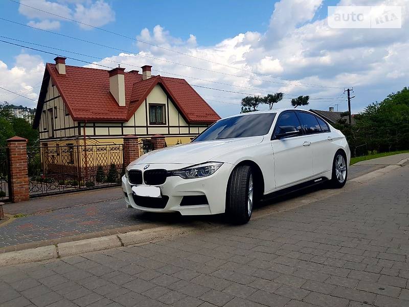 Седан BMW 3 Series 2018 в Івано-Франківську