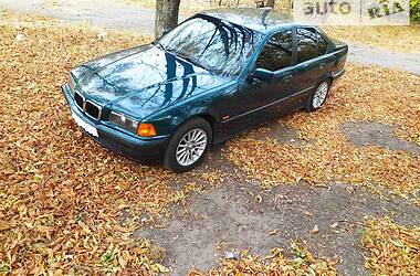 Седан BMW 3 Series 1997 в Алчевську
