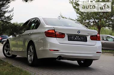 Седан BMW 3 Series 2016 в Дрогобыче