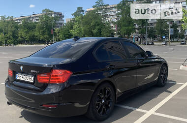 Седан BMW 3 Series 2014 в Киеве