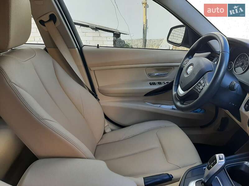 Седан BMW 3 Series 2014 в Баришівка