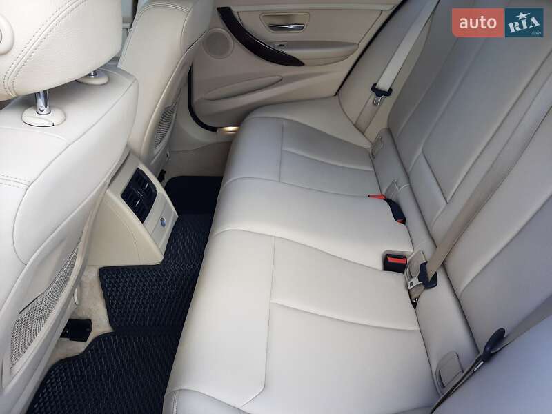 Седан BMW 3 Series 2014 в Баришівка