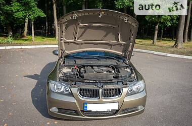 Седан BMW 3 Series 2006 в Харькове