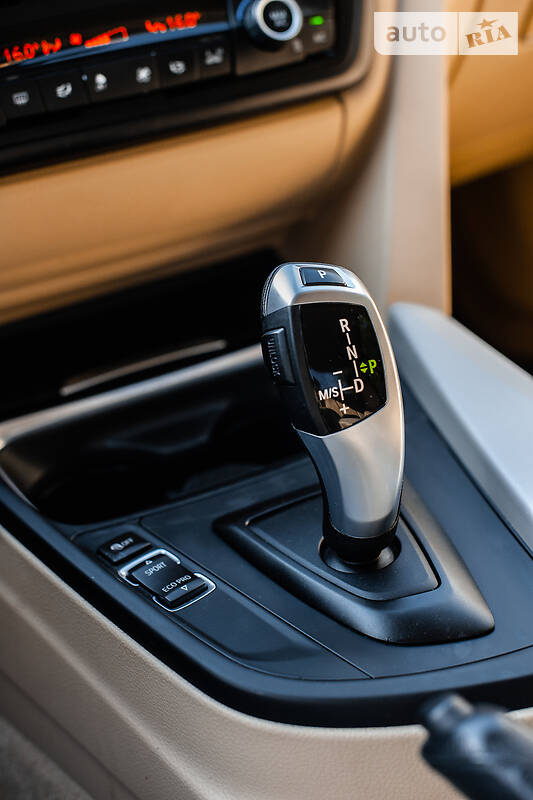 Седан BMW 3 Series 2015 в Городке