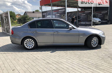 Седан BMW 3 Series 2009 в 