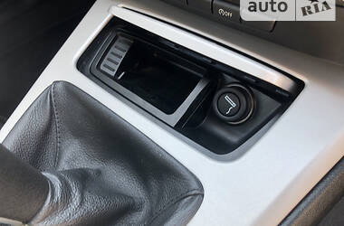 Седан BMW 3 Series 2009 в 