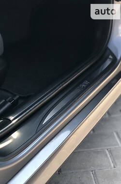 Седан BMW 3 Series 2009 в 