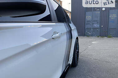 Седан BMW 3 Series 2013 в 