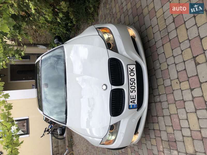 Седан BMW 3 Series 2010 в Днепре