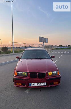 Седан BMW 3 Series 1990 в Одессе