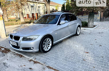 Седан BMW 3 Series 2010 в Києві