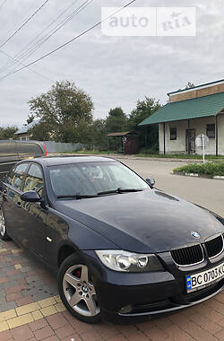 Седан BMW 3 Series 2005 в Стрию